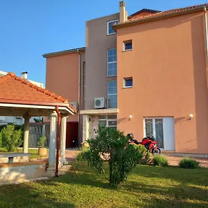 Grgic Guest house Novigrad (Istria)