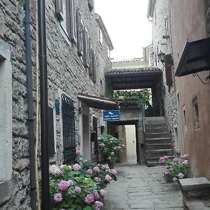 Svalina (adults Only) Guest house Groznjan